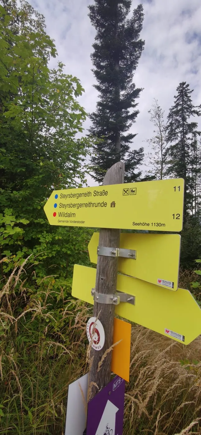 Schutzhütte beim Abstieg