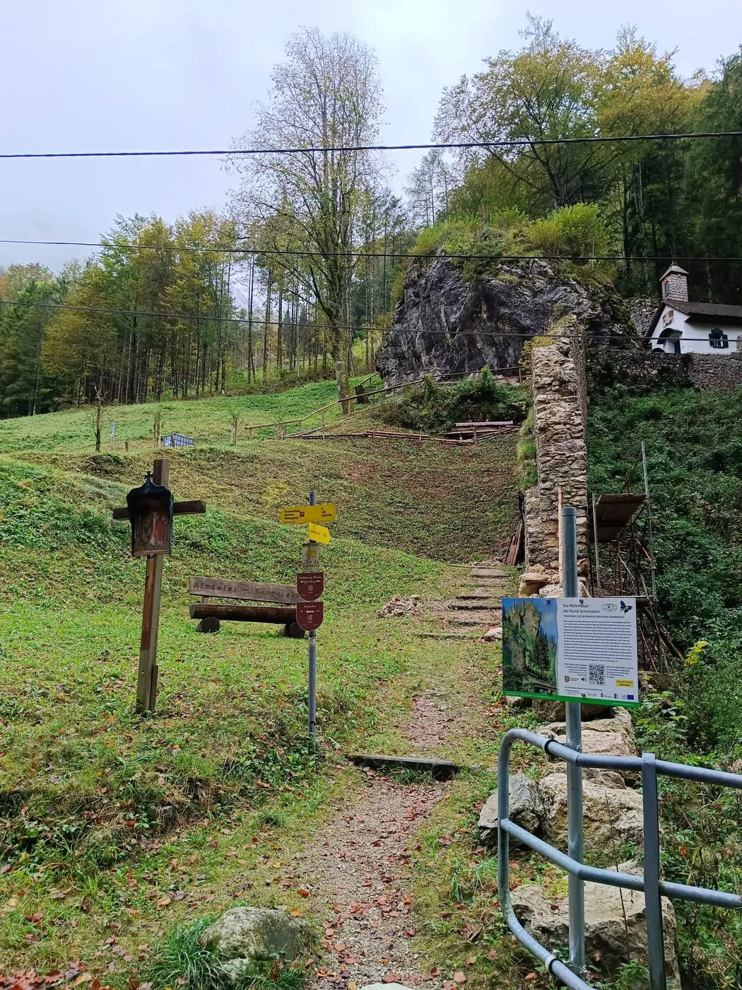 Hinter dem Turm gehen!